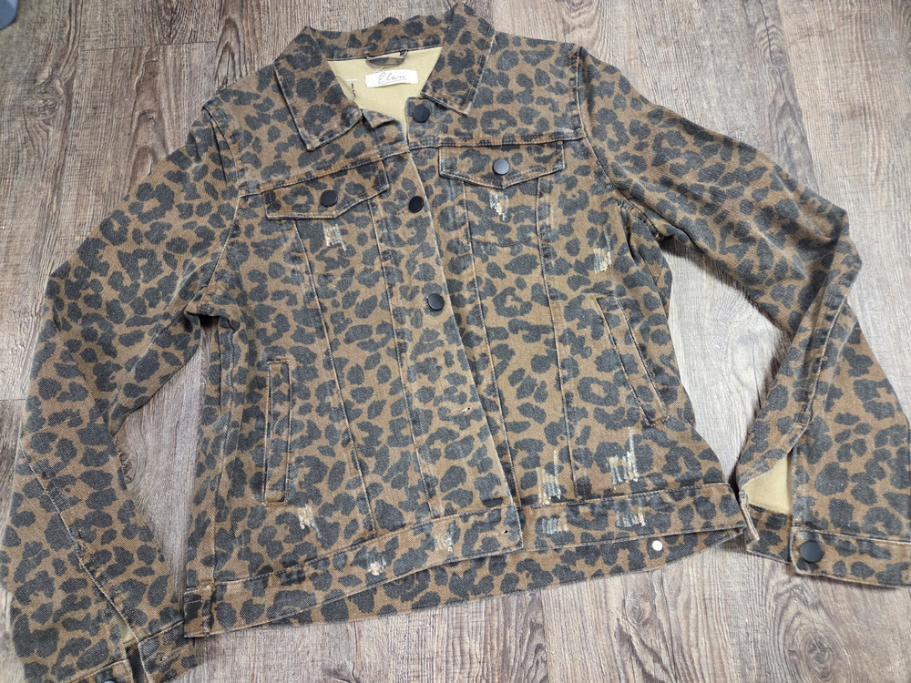 Elan Leopard Denim Jean Jacket Pockets Stretchy Animal Print Size Large Fitted